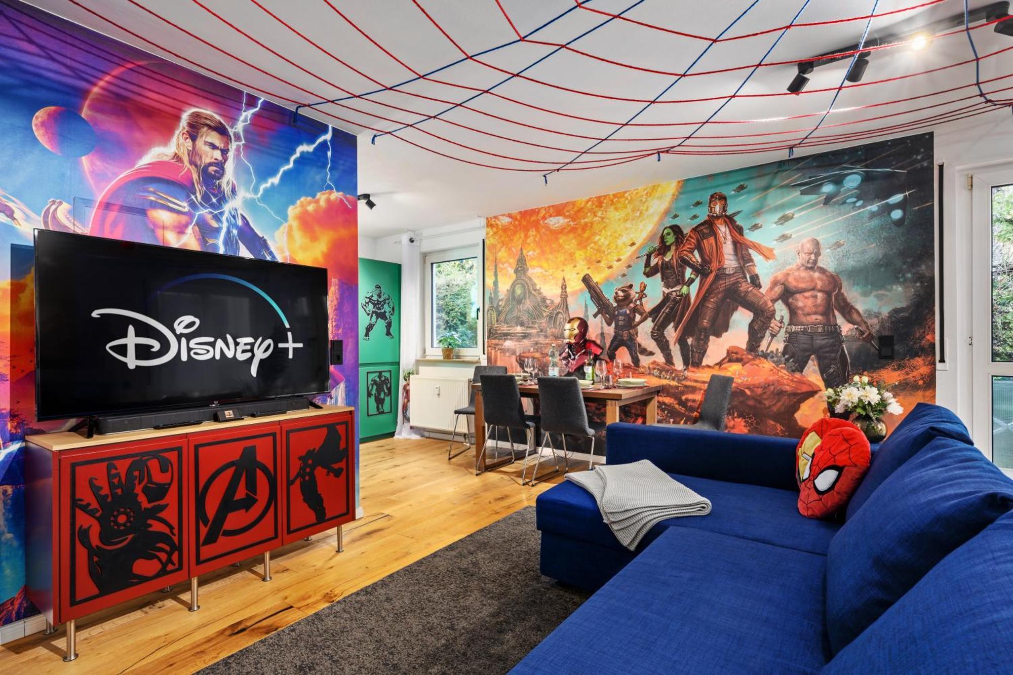 Edler Wohnraum Marvel Mit Balkon, Boxspringbett, Kaffeevollautomat, Lift & Parkplatz